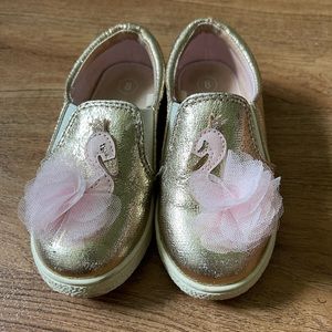 Cat & Jack Toddler Swan Slip on Shoes